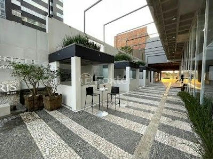 Image 26 - 818552
