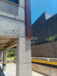 Image 44 - 855002