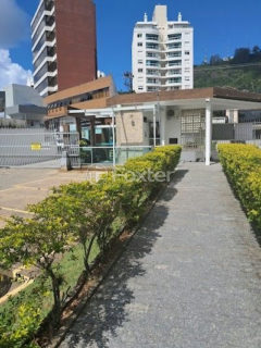 Image 12 - 885986
