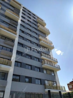 Image 6 - 889661