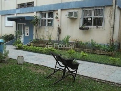 Image 7 - 930593