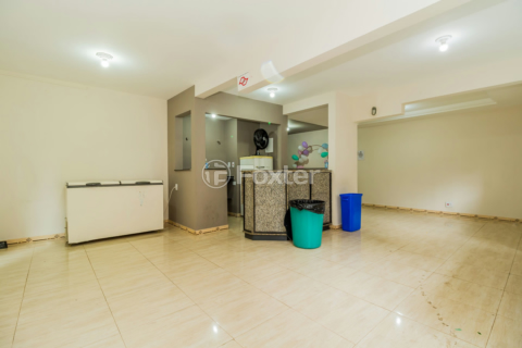 Image 32 - 647544