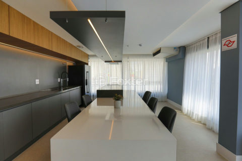 Image 21 - 1016281