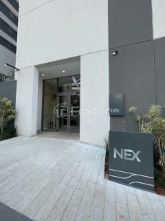 Image 29 - 881094