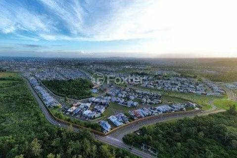 Image 47 - 1001128