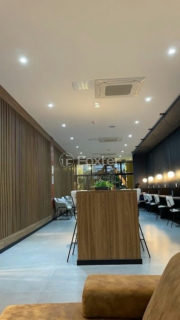 Image 39 - 817468
