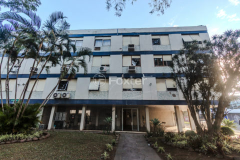 Image 42 - 1017135