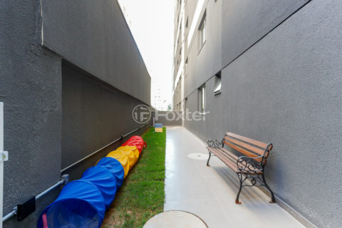Image 29 - 1015559