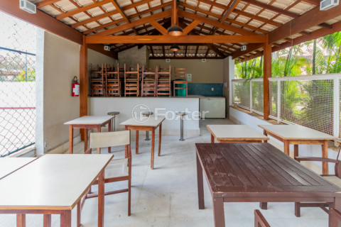 Image 37 - 931036