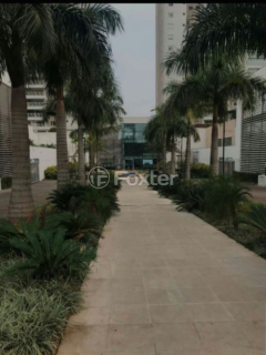 Image 47 - 885719