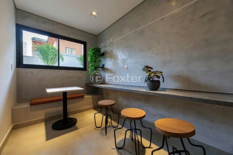 Image 37 - 1015171