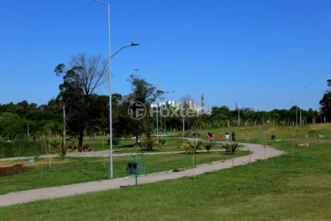 Image 31 - 1017644