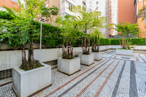 Image 67 - 954226
