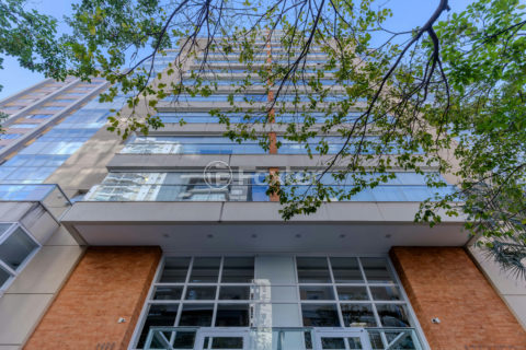 Image 17 - 1018746