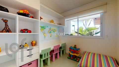 Image 31 - 1015908