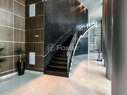 Image 30 - 1015453