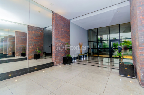 Image 42 - 305118