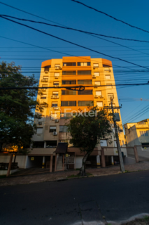 Image 29 - 834256