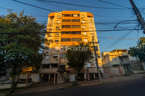 Image 28 - 834256