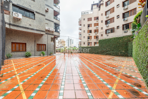 Image 83 - 918841