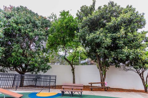 Image 34 - 1015360