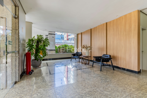 Image 71 - 993281