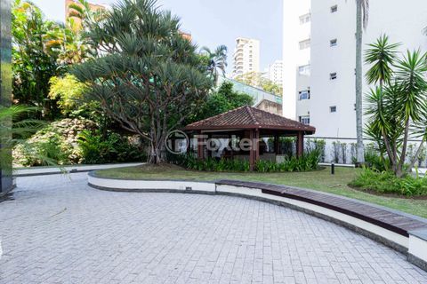 Image 72 - 918005