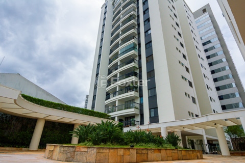Image 32 - 971684