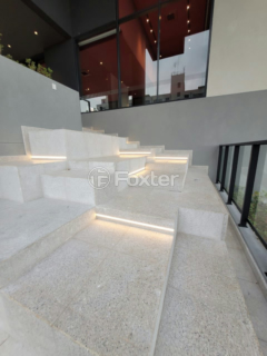 Image 32 - 873981
