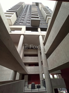 Image 37 - 873981