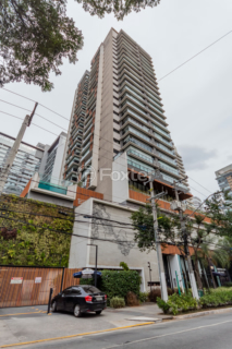 Image 17 - 992737