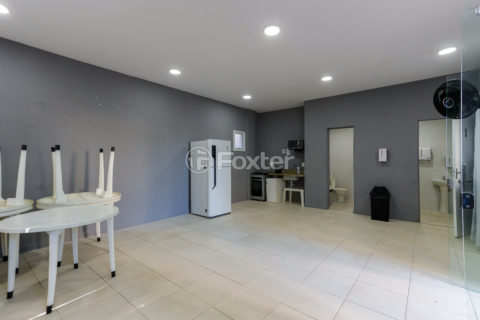 Image 33 - 1009865