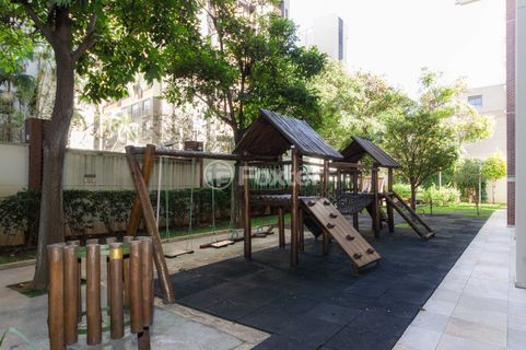 Image 61 - 1021271