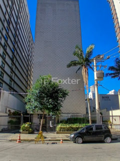 Image 33 - 1010217