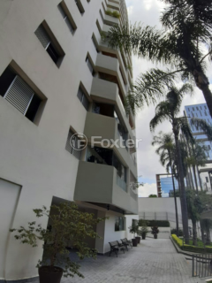 Image 33 - 995888