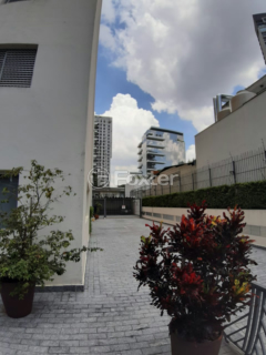 Image 38 - 995888