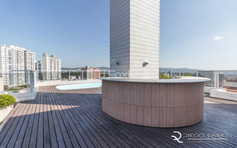 Image 31 - 985525
