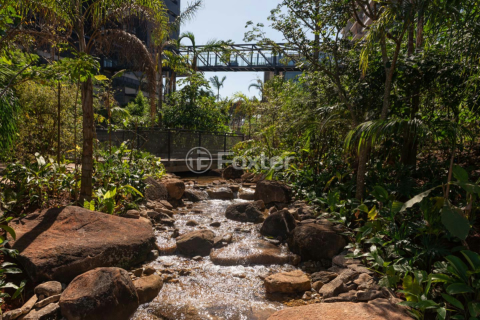Image 78 - 1011459