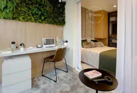 Image 21 - 1015586
