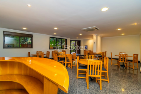Image 41 - 328627