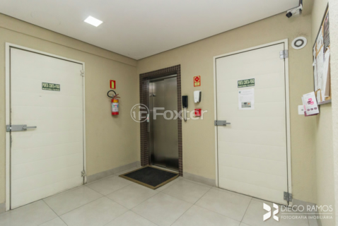 Image 21 - 270930