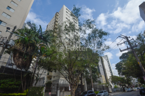 Image 15 - 1006155