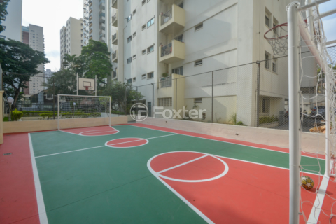 Image 17 - 1006155
