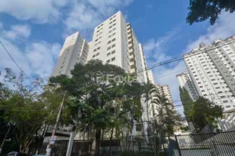 Image 16 - 1006155