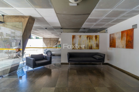 Image 31 - 989794