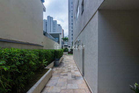 Image 39 - 845318