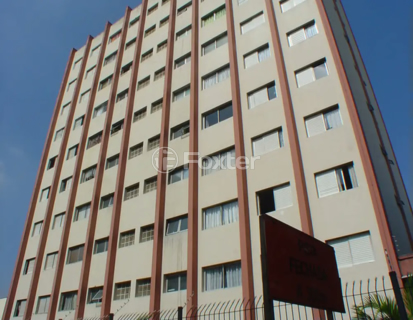 Image 30 - 1004632