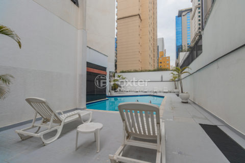 Image 40 - 1007156