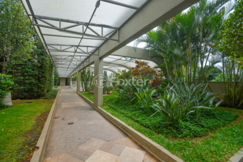 Image 84 - 316120
