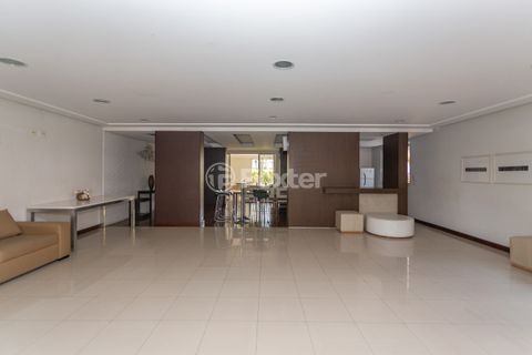 Image 41 - 963232